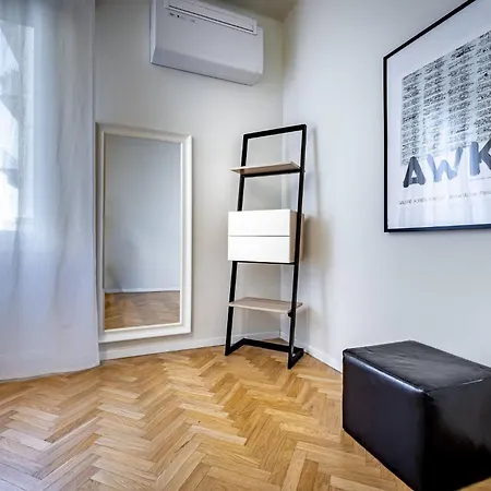 Yid Cairoli Design Apartament